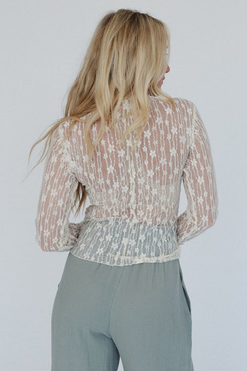 Sheer Floral Lace Long Sleeve Slim Fit Top